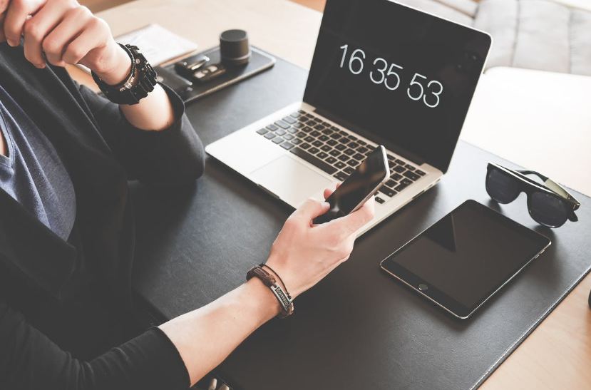 我會(huì)因?yàn)闆]有提交年度業(yè)務(wù)報(bào)告而被罰款嗎？如何編制年度經(jīng)營(yíng)報(bào)告